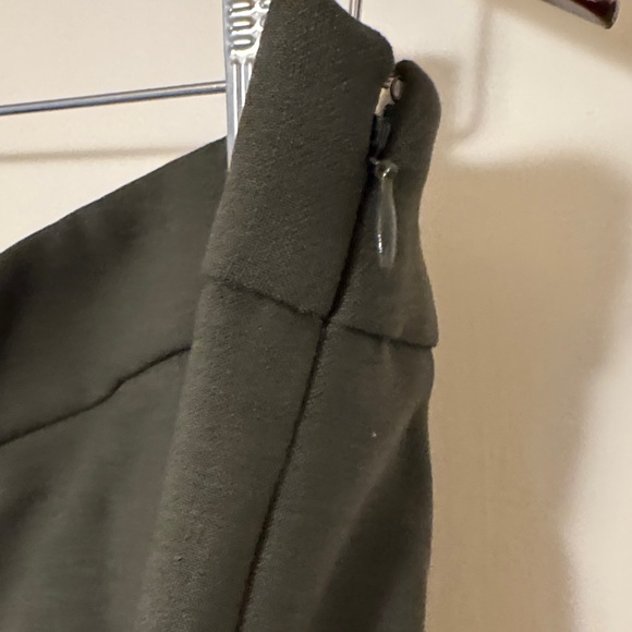 J. Crew women’s NWOT olive Dress Pants size 12 wool blend side zip gorgeous - Picture 3 of 6